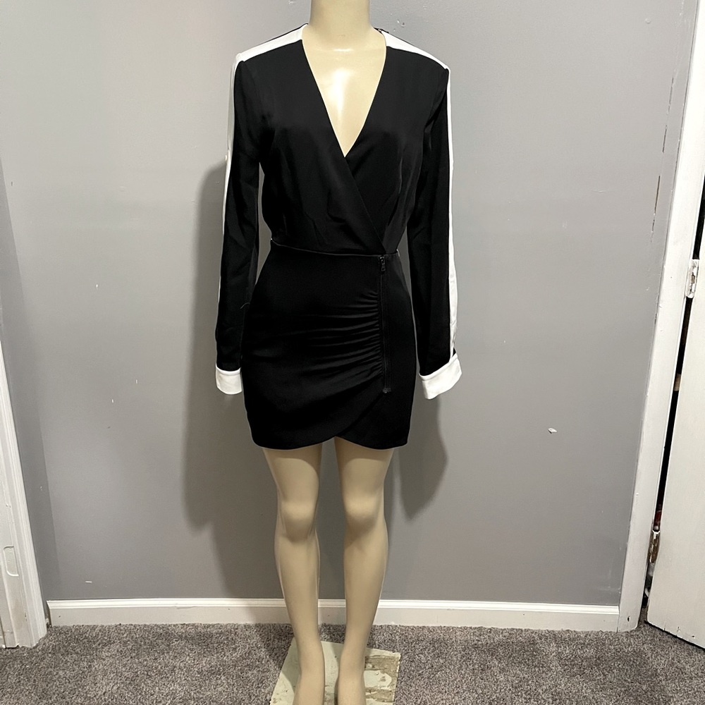 BRAND NEW BCBG MAXAZRIA MINI DRESS